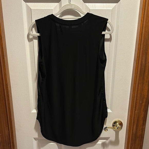 Elegant Black Satin Blouse with Zipper - Picture 4 of 4